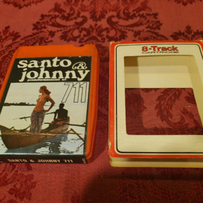 Santo & Johnny 711