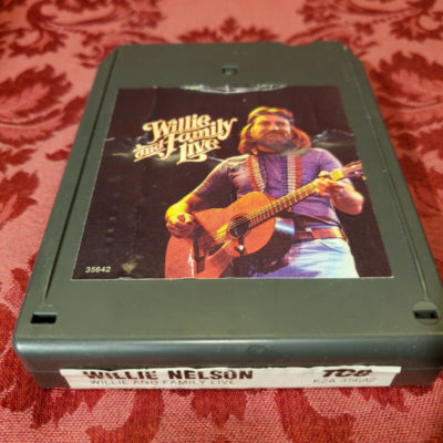 Willie Nelson, Willie & Family Live