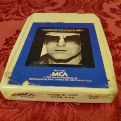 Elton John, Victim Of Love