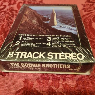 Doobie Brothers, Livin' On The Fault Line (SEALED)