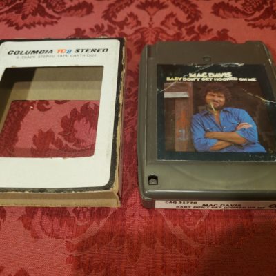 Mac Davis, Baby Don't Get Hooked On Me (QUAD)