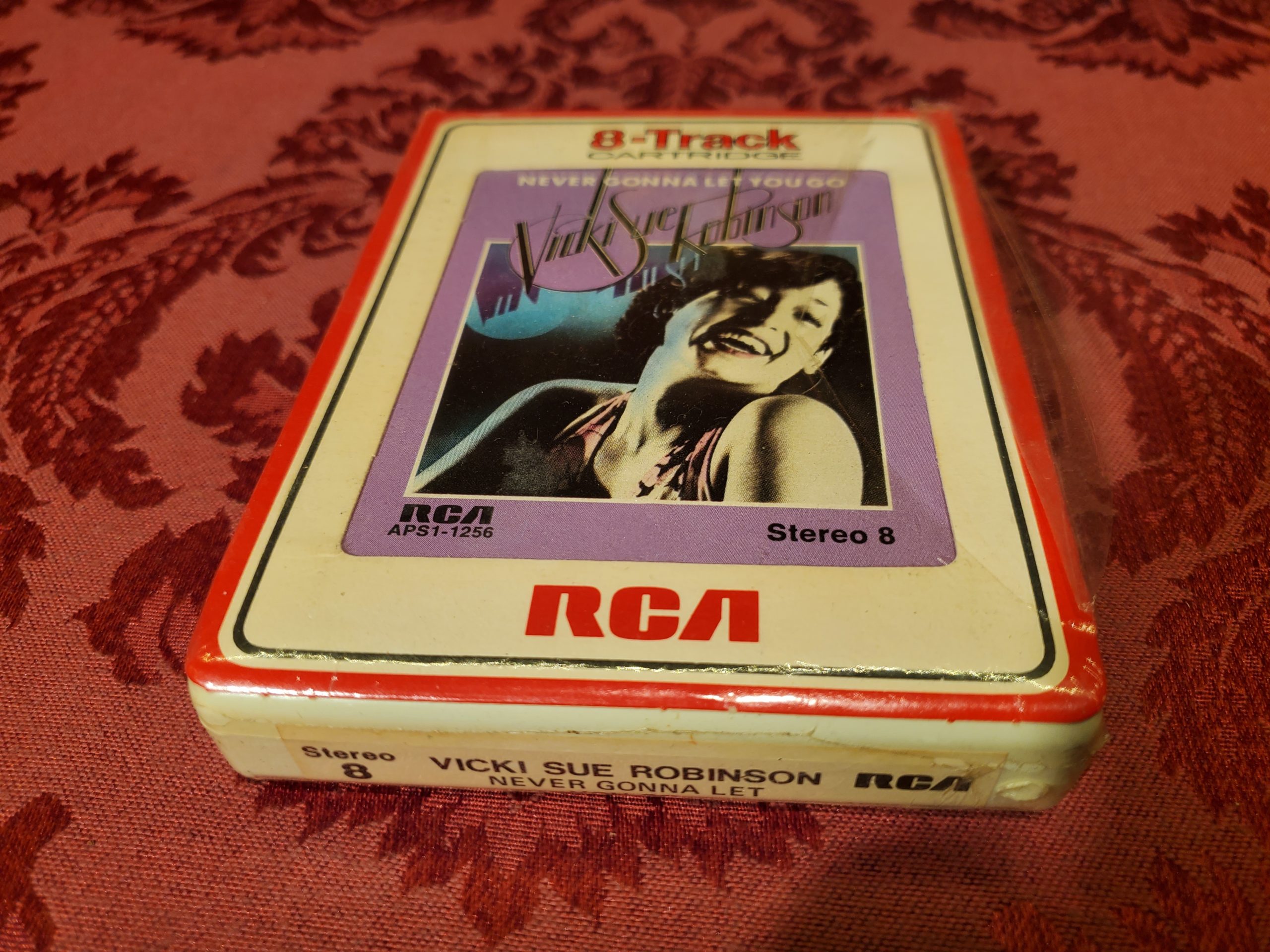 Vicki Sue Robinson, Never Gonna Let You Go (SEALED)