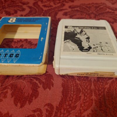 Cliff Nobles & Co, The Horse