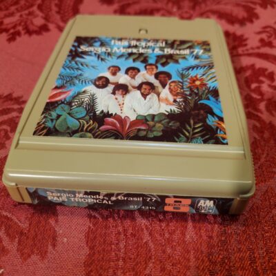 Sergio Mendes & Brasil 77, Pais Tropical