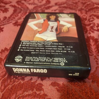 Donna Fargo, Fargo Country