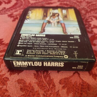 Emmylou Harris, Elite Hotel