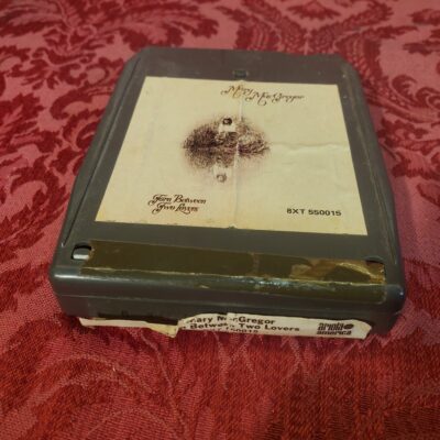 Mary MacGregor, Torn Between Two Lovers