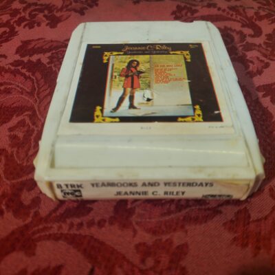 Jeannie C Riley, Yearbooks & Yesterdays