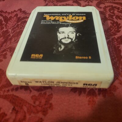 Waylon Jennings, Lonesome On'ry & Mean