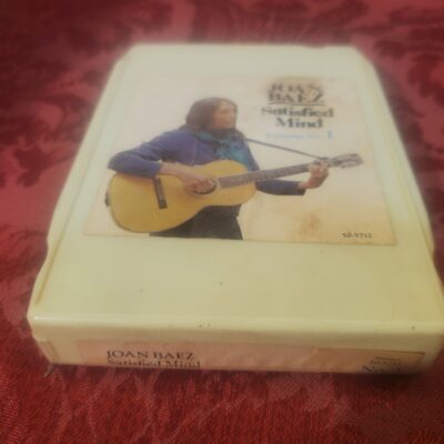 Joan Baez, Satisfied Mind