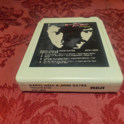 Daryl Hall & John Oates, Private Eyes