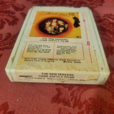 New Seekers, Come Softly To Me