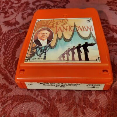 Mantovani & Orchestra, Music Moments with Mantovani