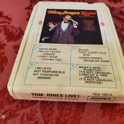 Tom Jones, Live!